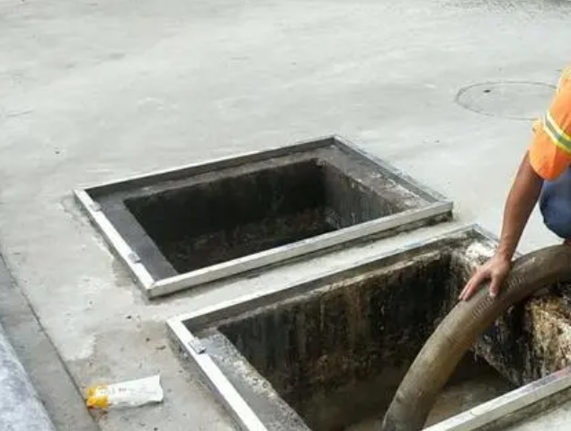 南口街道化粪池清理